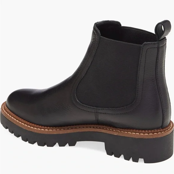8.5 Caslon Black Ankle Boots with Chunky Sole - Picture 2 of 2